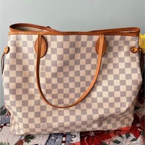 Authentic Louis Vuitton GM Neverfull
